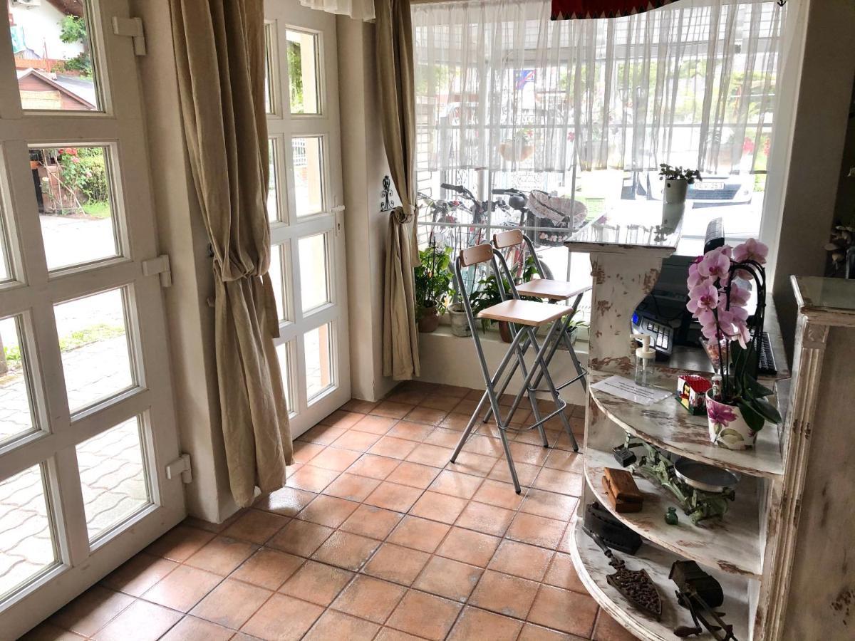 F57 - Franko Csaladi Panzio Bed & Breakfast Balatonlelle Exterior foto